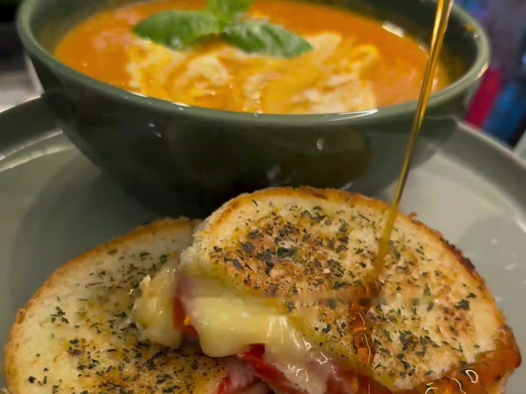 Hot Honey Cheddar Bacon Grilled Cheese with Roasted Tomato Soup — finished dish